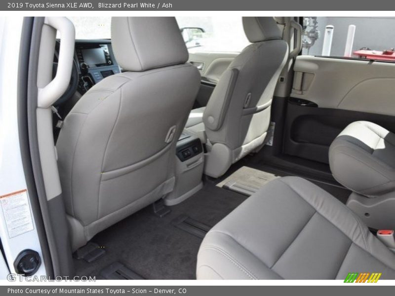 Blizzard Pearl White / Ash 2019 Toyota Sienna XLE AWD