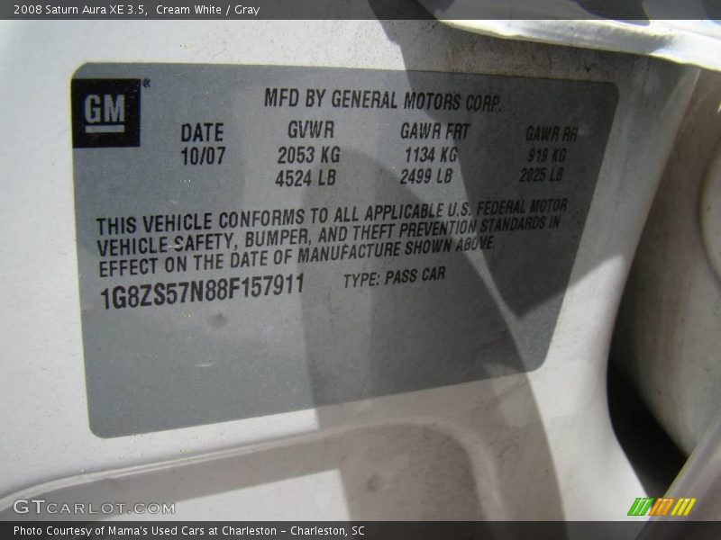 Cream White / Gray 2008 Saturn Aura XE 3.5