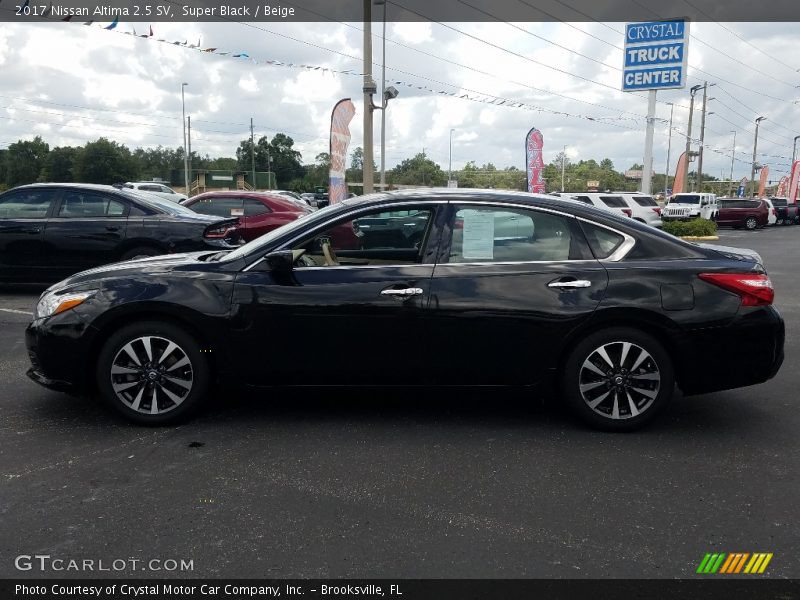 Super Black / Beige 2017 Nissan Altima 2.5 SV