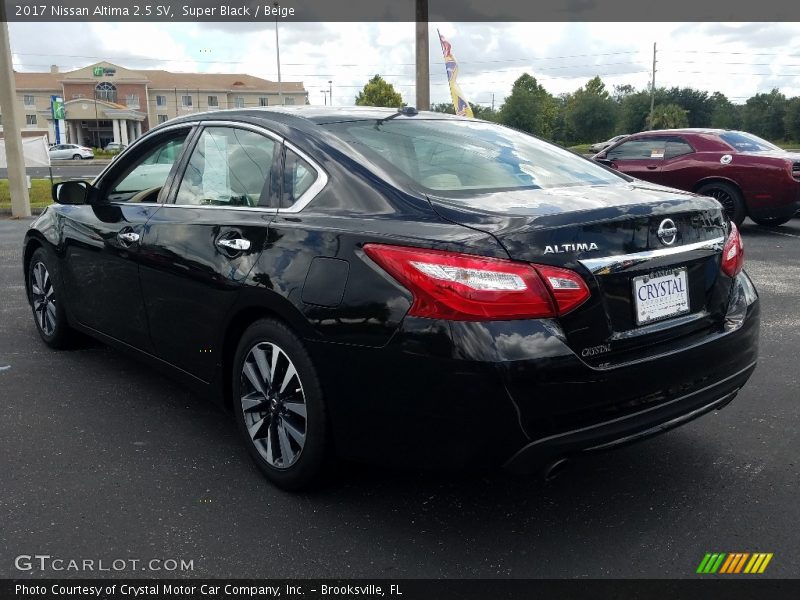 Super Black / Beige 2017 Nissan Altima 2.5 SV
