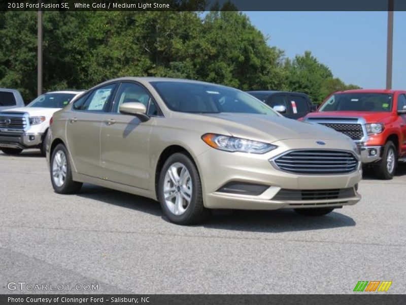 White Gold / Medium Light Stone 2018 Ford Fusion SE