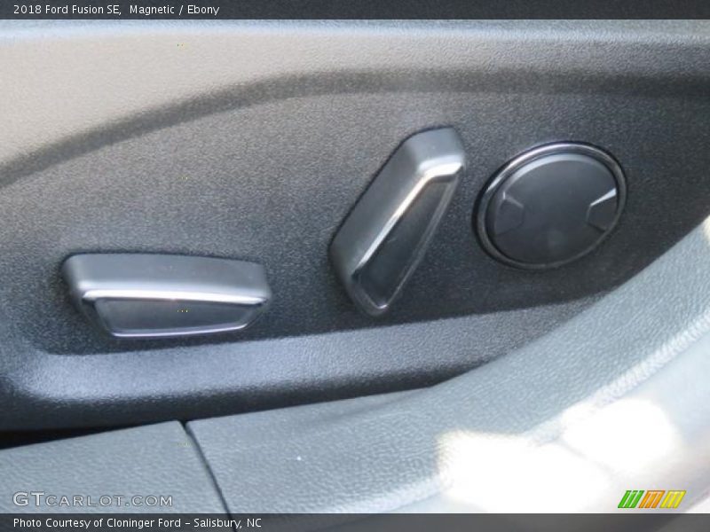 Magnetic / Ebony 2018 Ford Fusion SE