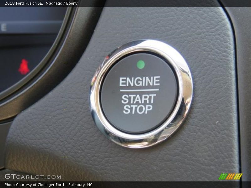 Magnetic / Ebony 2018 Ford Fusion SE