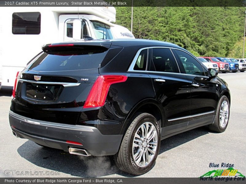 Stellar Black Metallic / Jet Black 2017 Cadillac XT5 Premium Luxury