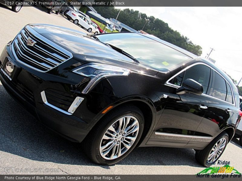 Stellar Black Metallic / Jet Black 2017 Cadillac XT5 Premium Luxury