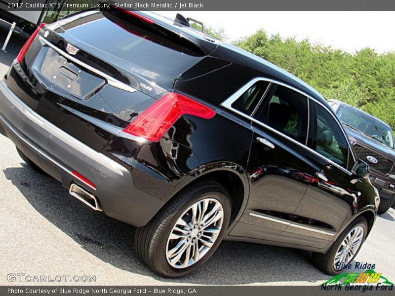 Stellar Black Metallic / Jet Black 2017 Cadillac XT5 Premium Luxury