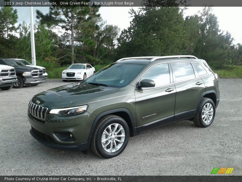 Olive Green Pearl / Black/Light Frost Beige 2019 Jeep Cherokee Latitude