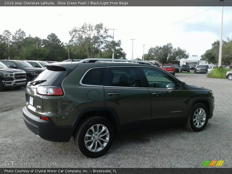 Olive Green Pearl / Black/Light Frost Beige 2019 Jeep Cherokee Latitude