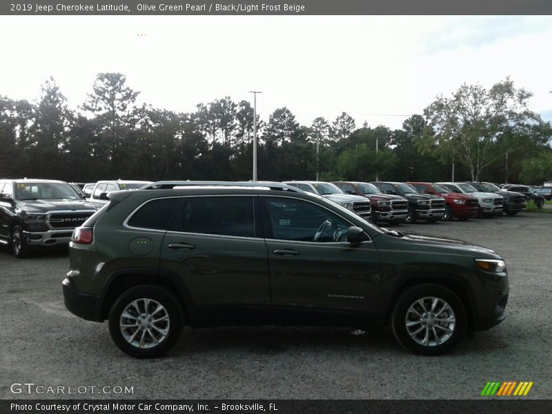 Olive Green Pearl / Black/Light Frost Beige 2019 Jeep Cherokee Latitude