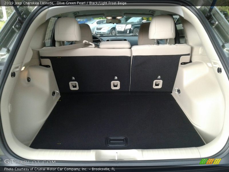 Olive Green Pearl / Black/Light Frost Beige 2019 Jeep Cherokee Latitude