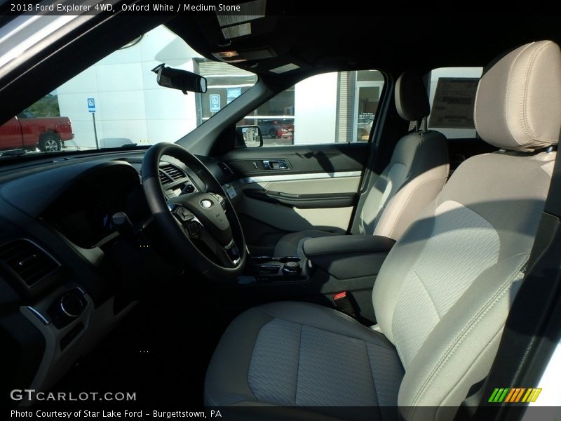 Oxford White / Medium Stone 2018 Ford Explorer 4WD