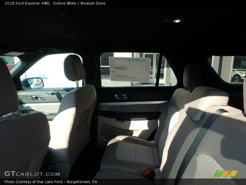 Oxford White / Medium Stone 2018 Ford Explorer 4WD