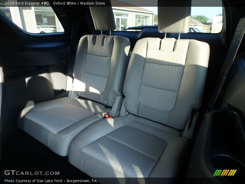 Oxford White / Medium Stone 2018 Ford Explorer 4WD