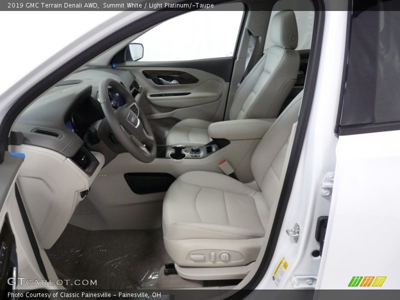  2019 Terrain Denali AWD Light Platinum/­Taupe Interior