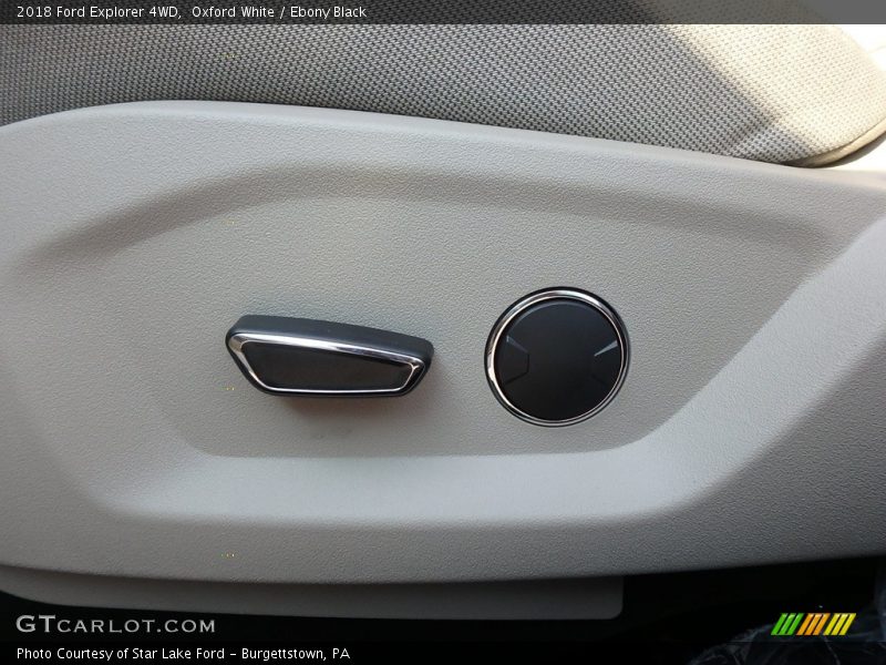 Oxford White / Ebony Black 2018 Ford Explorer 4WD