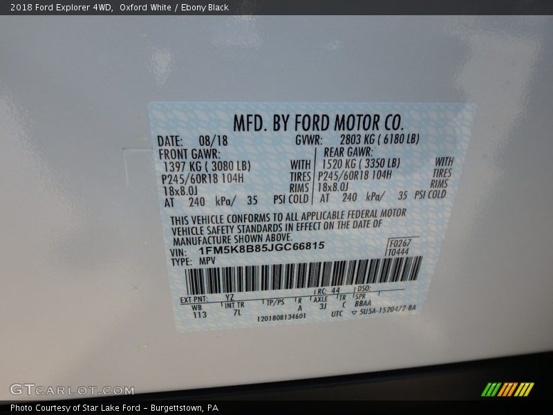 Oxford White / Ebony Black 2018 Ford Explorer 4WD