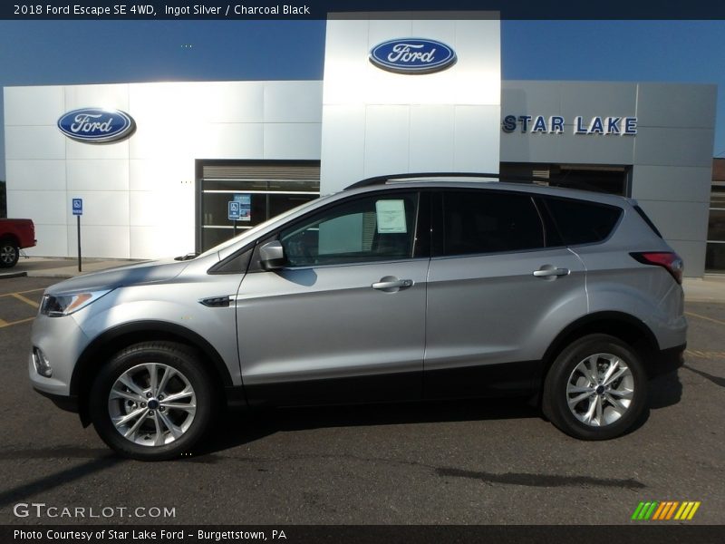 Ingot Silver / Charcoal Black 2018 Ford Escape SE 4WD