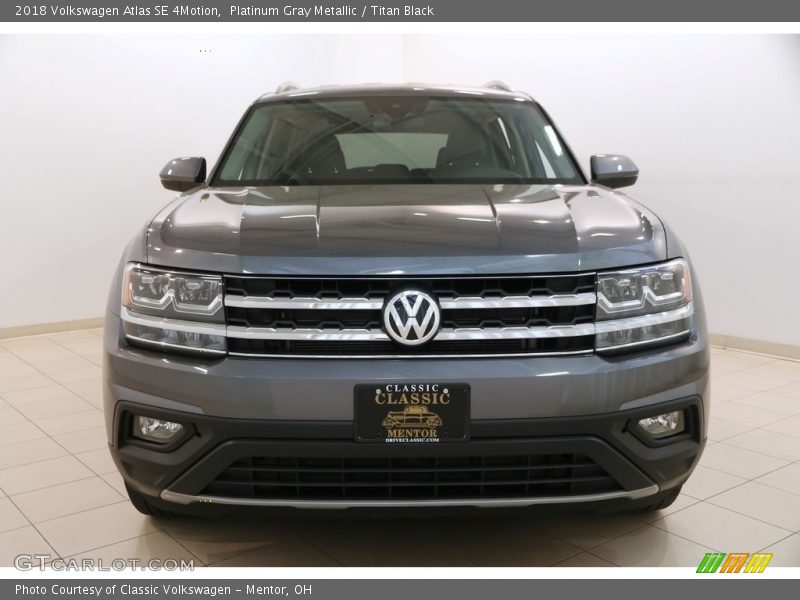 Platinum Gray Metallic / Titan Black 2018 Volkswagen Atlas SE 4Motion