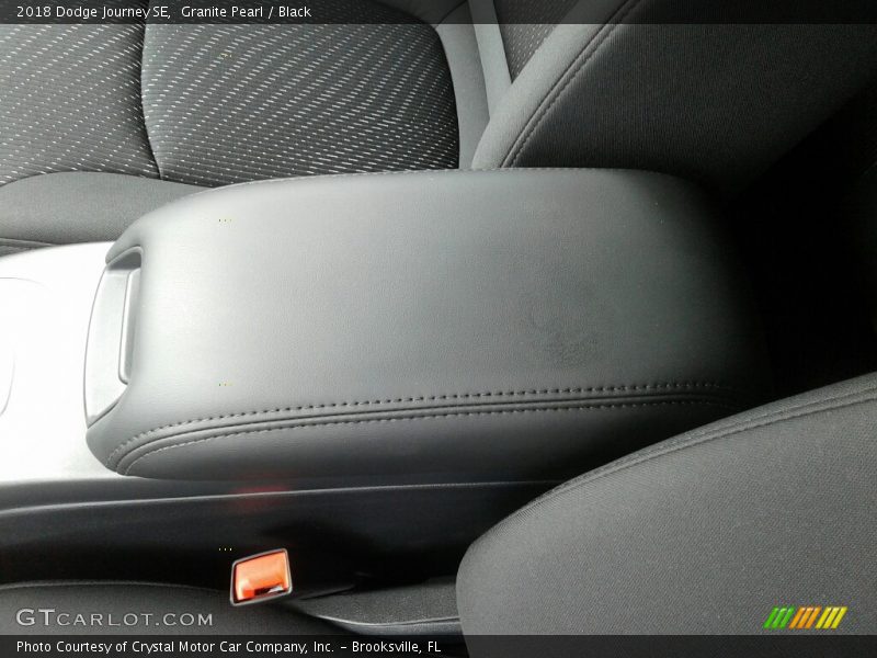 Granite Pearl / Black 2018 Dodge Journey SE