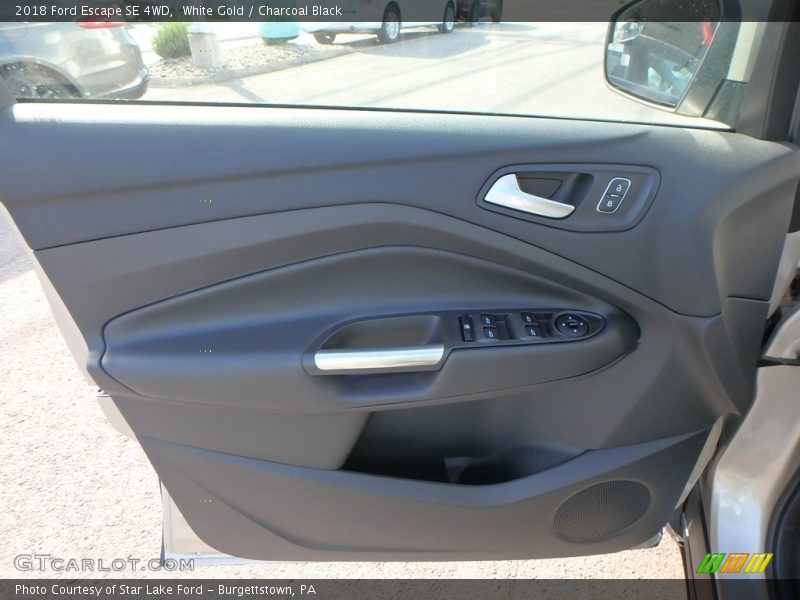 White Gold / Charcoal Black 2018 Ford Escape SE 4WD