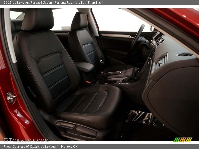 Fortana Red Metallic / Titan Black 2015 Volkswagen Passat S Sedan