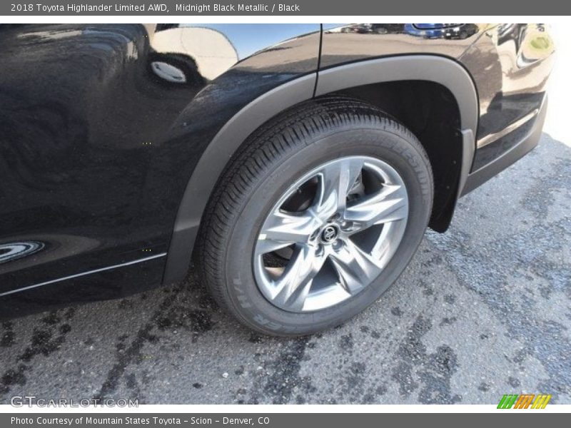 Midnight Black Metallic / Black 2018 Toyota Highlander Limited AWD