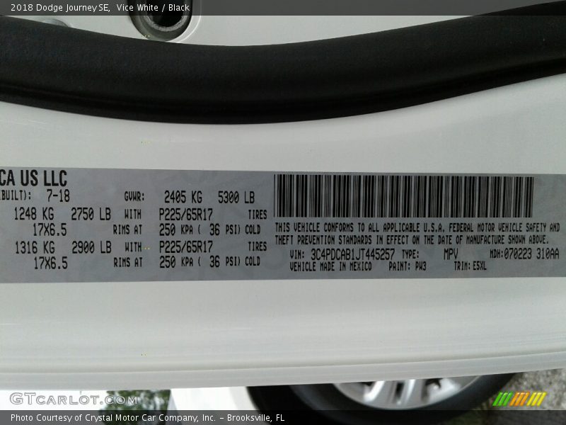 Vice White / Black 2018 Dodge Journey SE