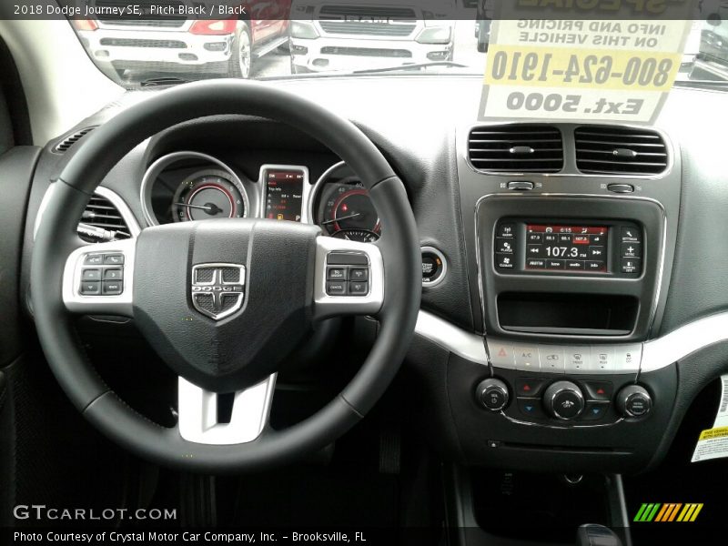 Pitch Black / Black 2018 Dodge Journey SE