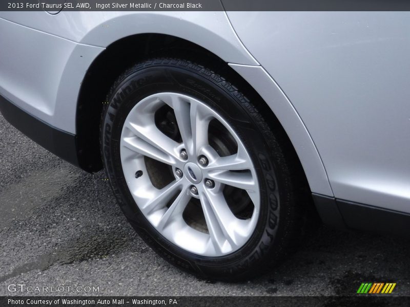 Ingot Silver Metallic / Charcoal Black 2013 Ford Taurus SEL AWD