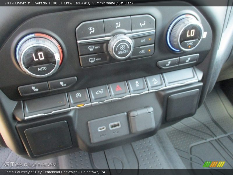 Controls of 2019 Silverado 1500 LT Crew Cab 4WD