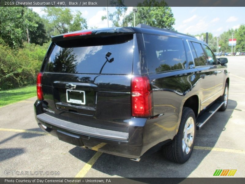 Black / Jet Black 2019 Chevrolet Suburban LT 4WD