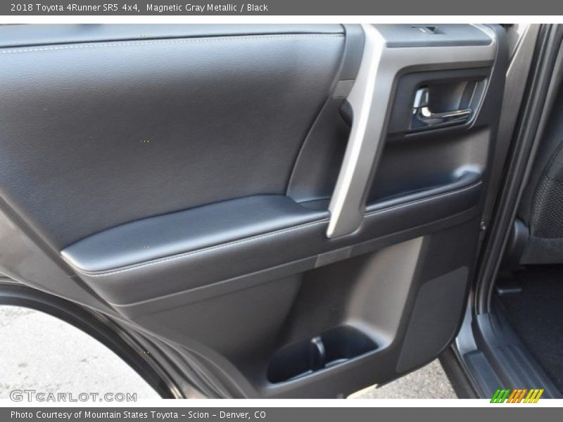 Magnetic Gray Metallic / Black 2018 Toyota 4Runner SR5 4x4