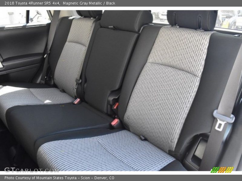 Magnetic Gray Metallic / Black 2018 Toyota 4Runner SR5 4x4