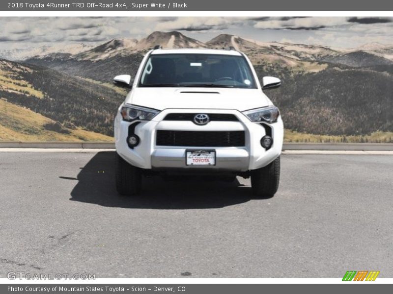 Super White / Black 2018 Toyota 4Runner TRD Off-Road 4x4