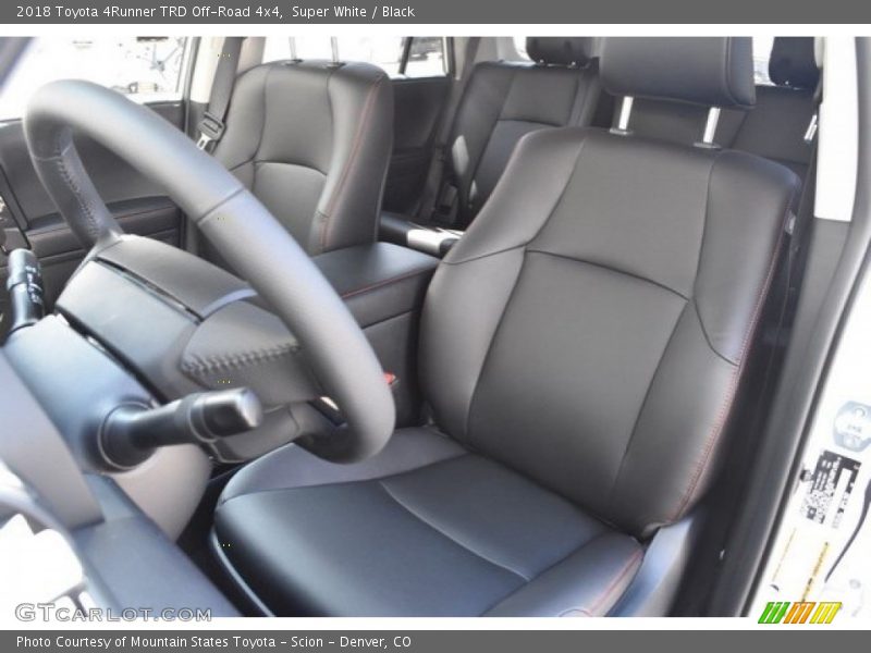 Super White / Black 2018 Toyota 4Runner TRD Off-Road 4x4