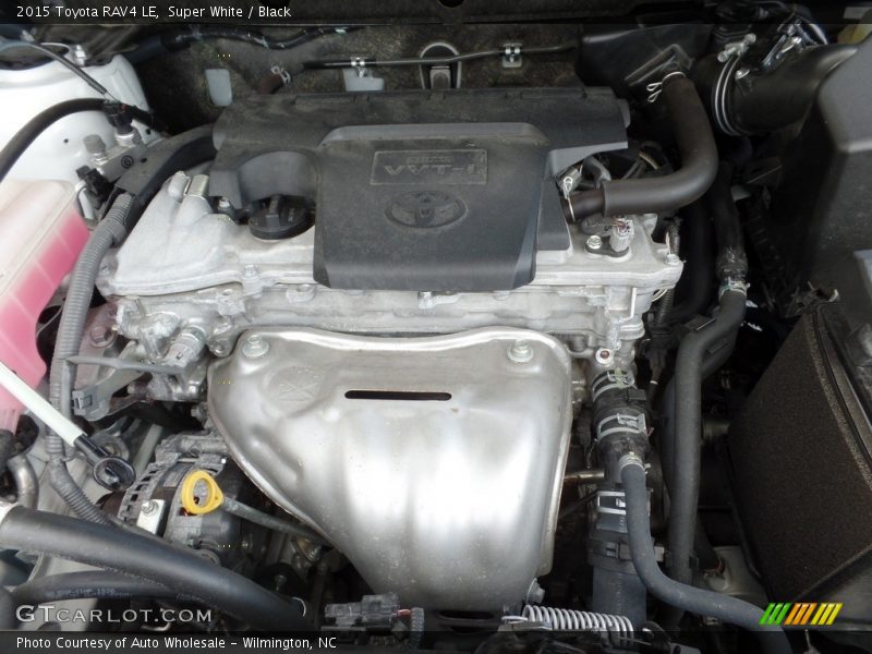 Super White / Black 2015 Toyota RAV4 LE
