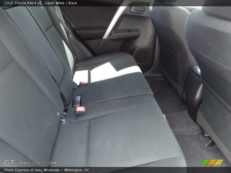 Super White / Black 2015 Toyota RAV4 LE