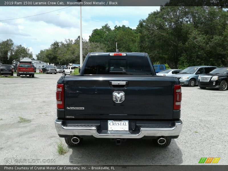 Maximum Steel Metallic / Black 2019 Ram 1500 Laramie Crew Cab
