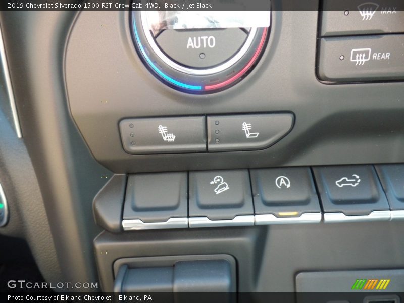 Controls of 2019 Silverado 1500 RST Crew Cab 4WD