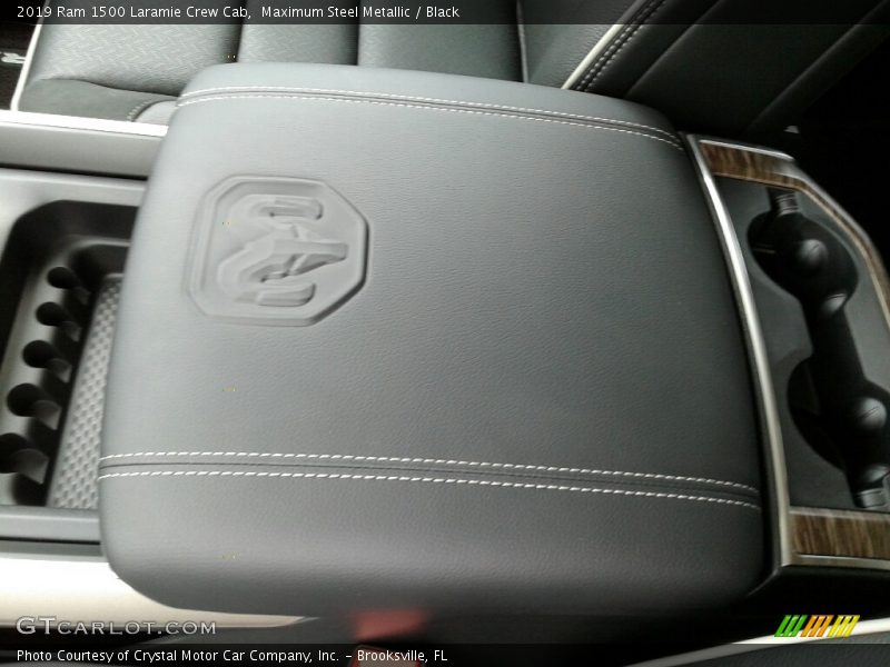 Maximum Steel Metallic / Black 2019 Ram 1500 Laramie Crew Cab