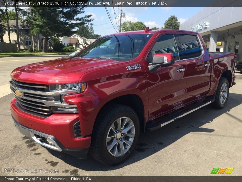 Front 3/4 View of 2019 Silverado 1500 High Country Crew Cab 4WD