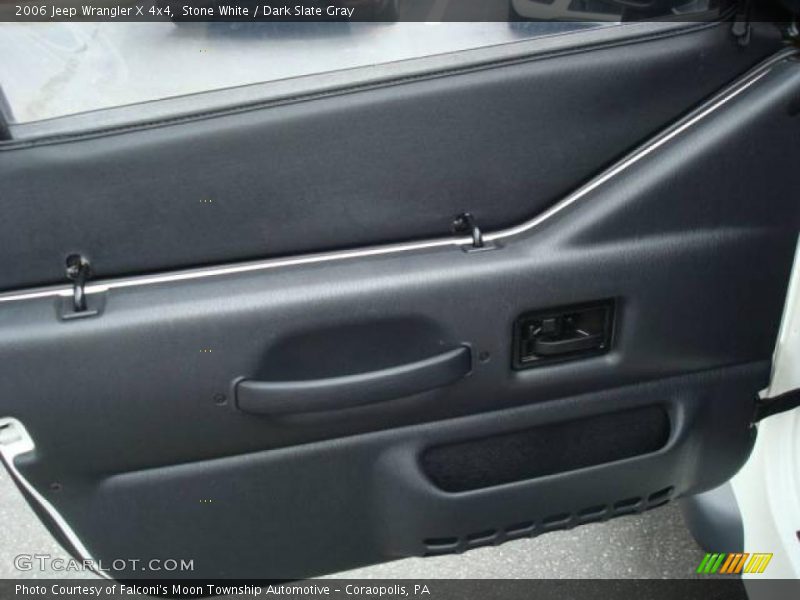 Stone White / Dark Slate Gray 2006 Jeep Wrangler X 4x4