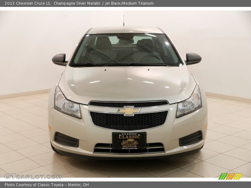 Champagne Silver Metallic / Jet Black/Medium Titanium 2013 Chevrolet Cruze LS