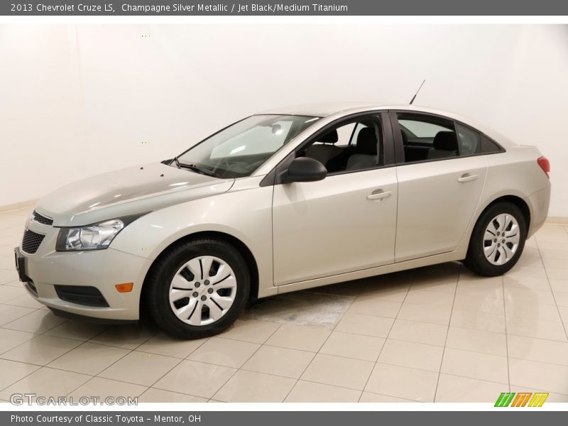 Champagne Silver Metallic / Jet Black/Medium Titanium 2013 Chevrolet Cruze LS