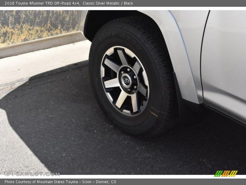 Classic Silver Metallic / Black 2018 Toyota 4Runner TRD Off-Road 4x4