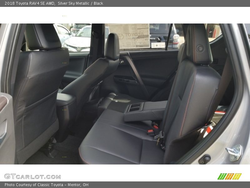 Silver Sky Metallic / Black 2018 Toyota RAV4 SE AWD