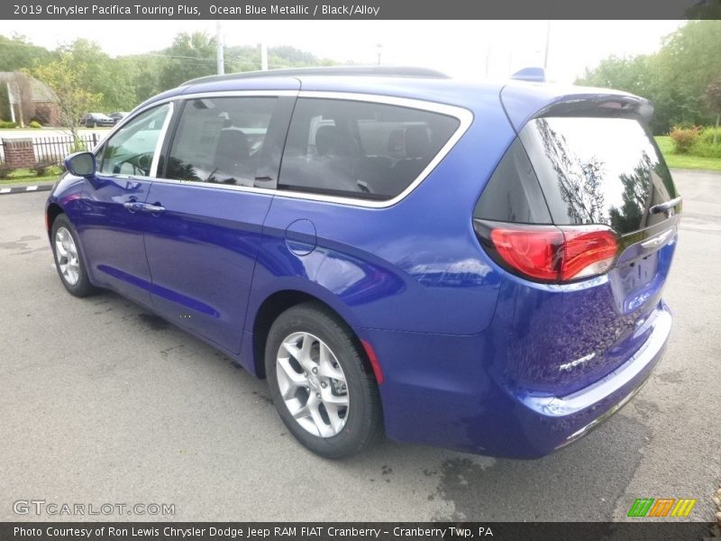 Ocean Blue Metallic / Black/Alloy 2019 Chrysler Pacifica Touring Plus