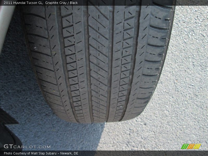 Graphite Gray / Black 2011 Hyundai Tucson GL