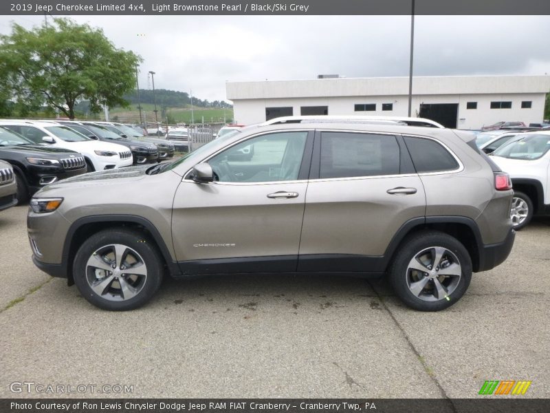 Light Brownstone Pearl / Black/Ski Grey 2019 Jeep Cherokee Limited 4x4