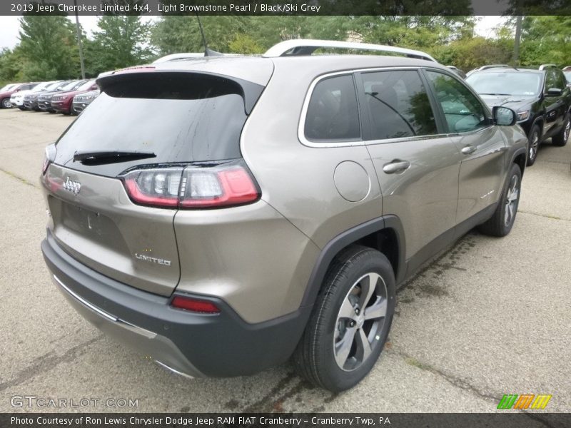 Light Brownstone Pearl / Black/Ski Grey 2019 Jeep Cherokee Limited 4x4